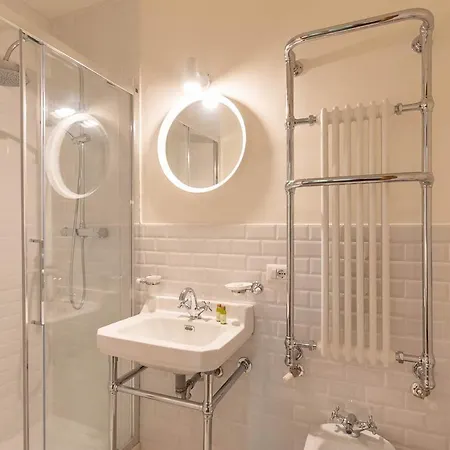 The Leoncino Hotel 4*