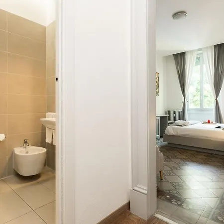 The Leoncino 4* Brescia