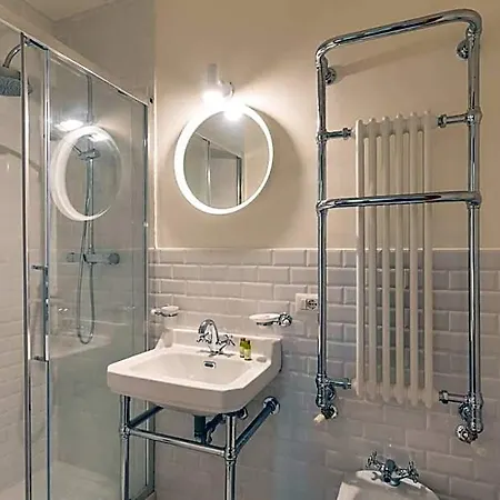 The Leoncino 4* Brescia
